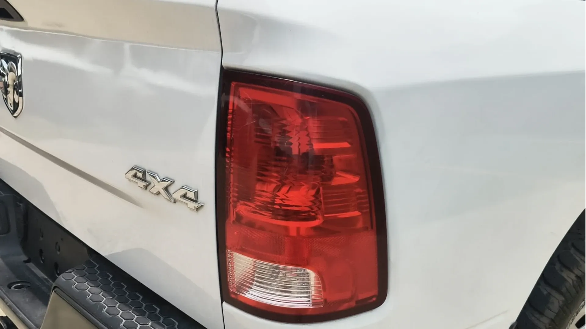 DODGE RAM 1500 DOBLE CABINA 4X4 PMV image 15