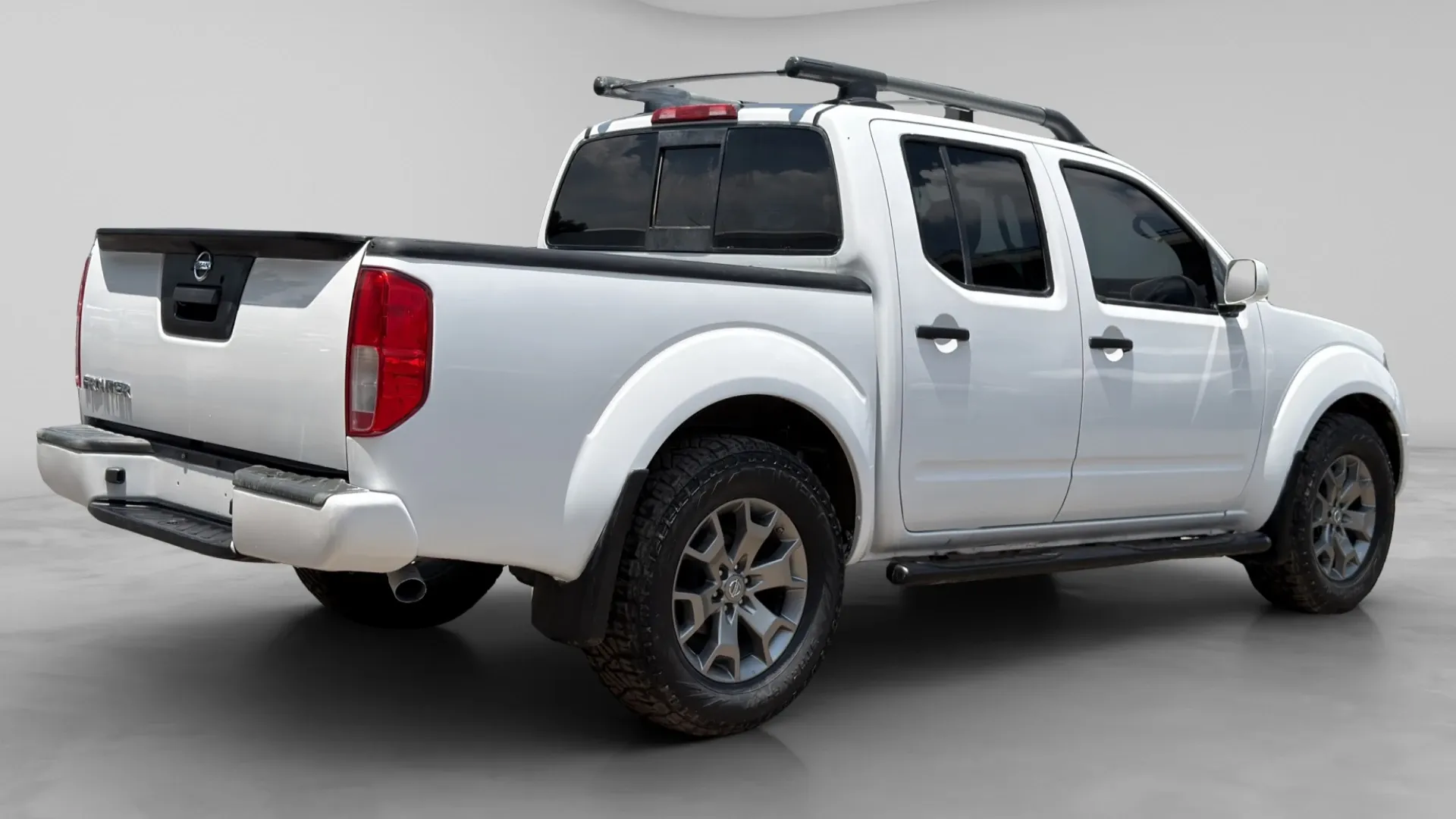 NISSAN FRONTIER image 12