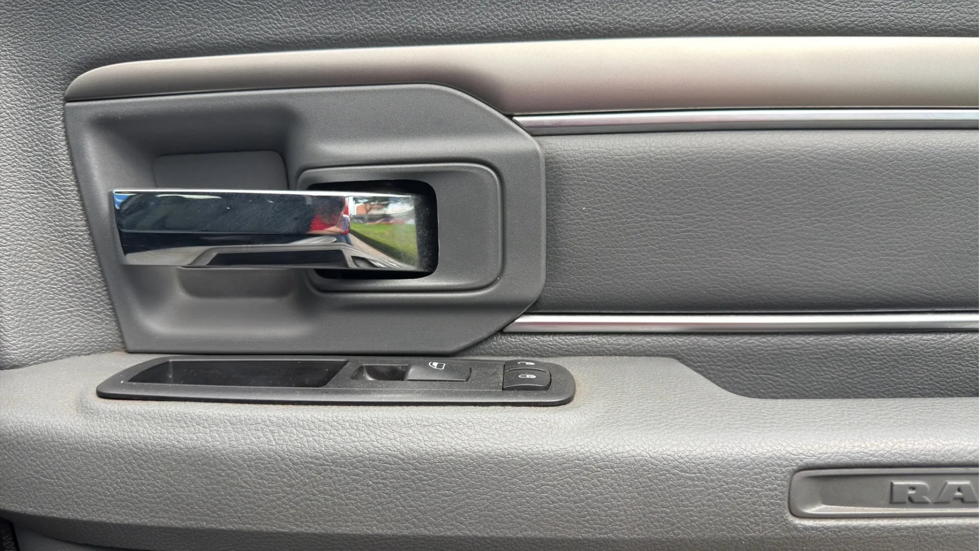 RAM 4X4 image 23