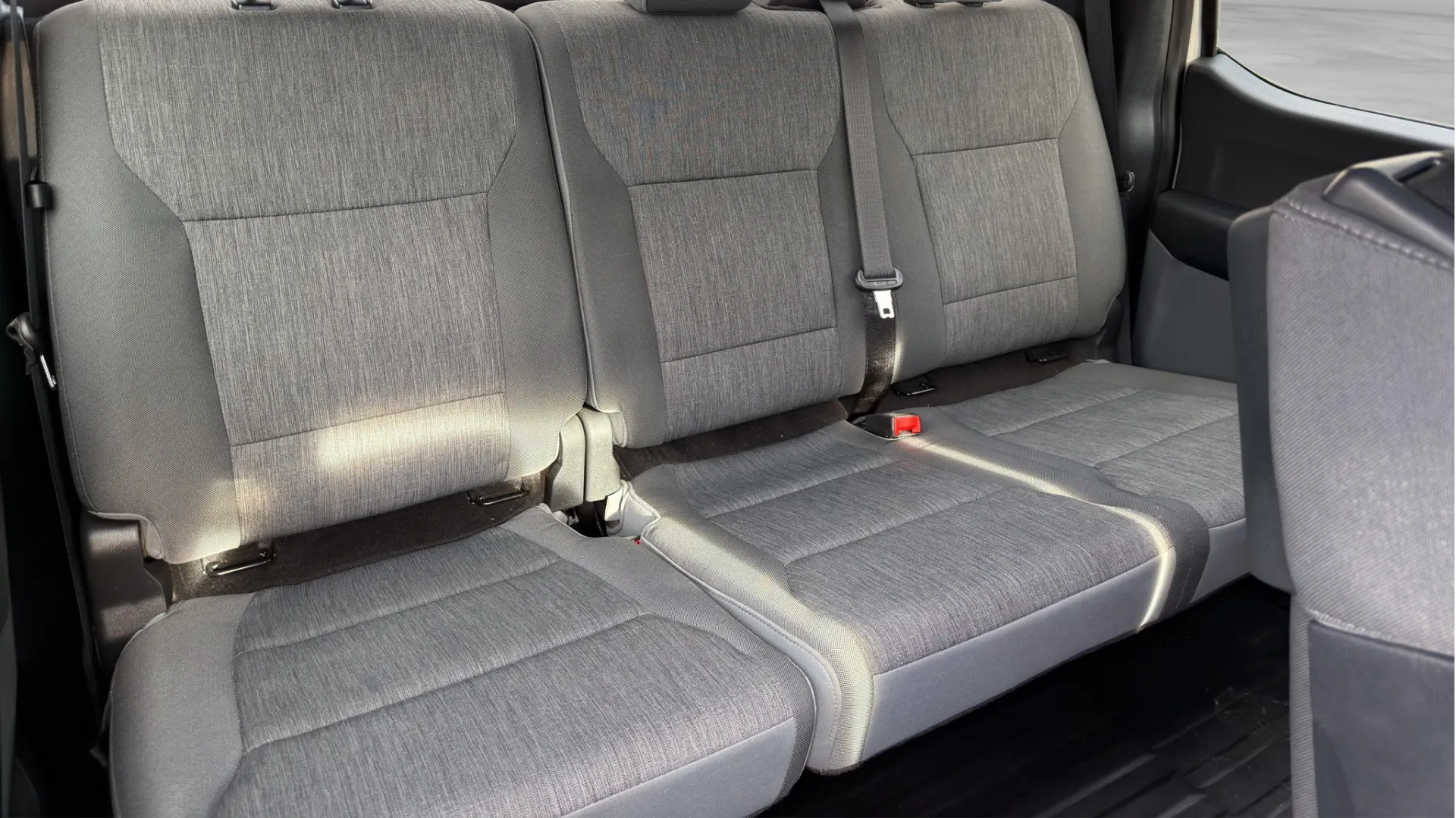 FORD F-150 image 24