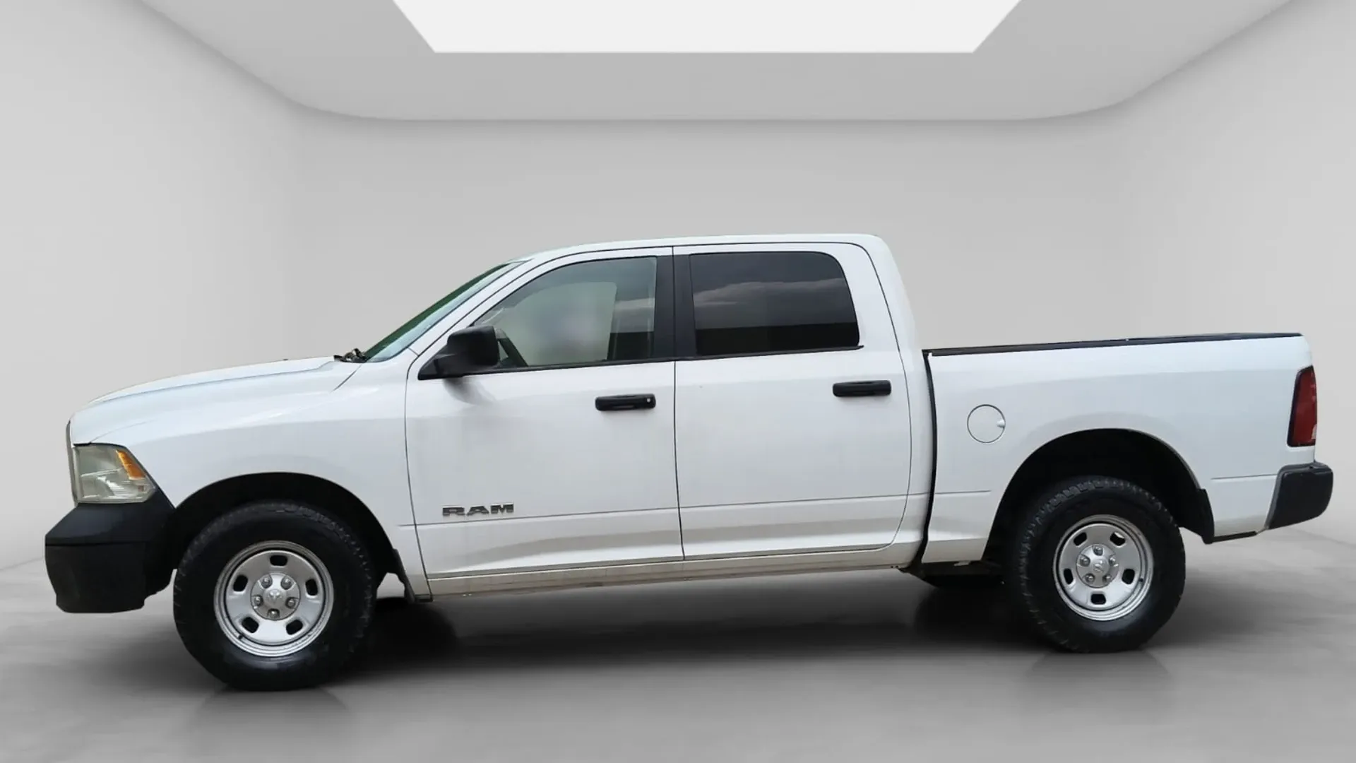 RAM 1500 DOBLE CABINA  4X2 2020 PMV image 8