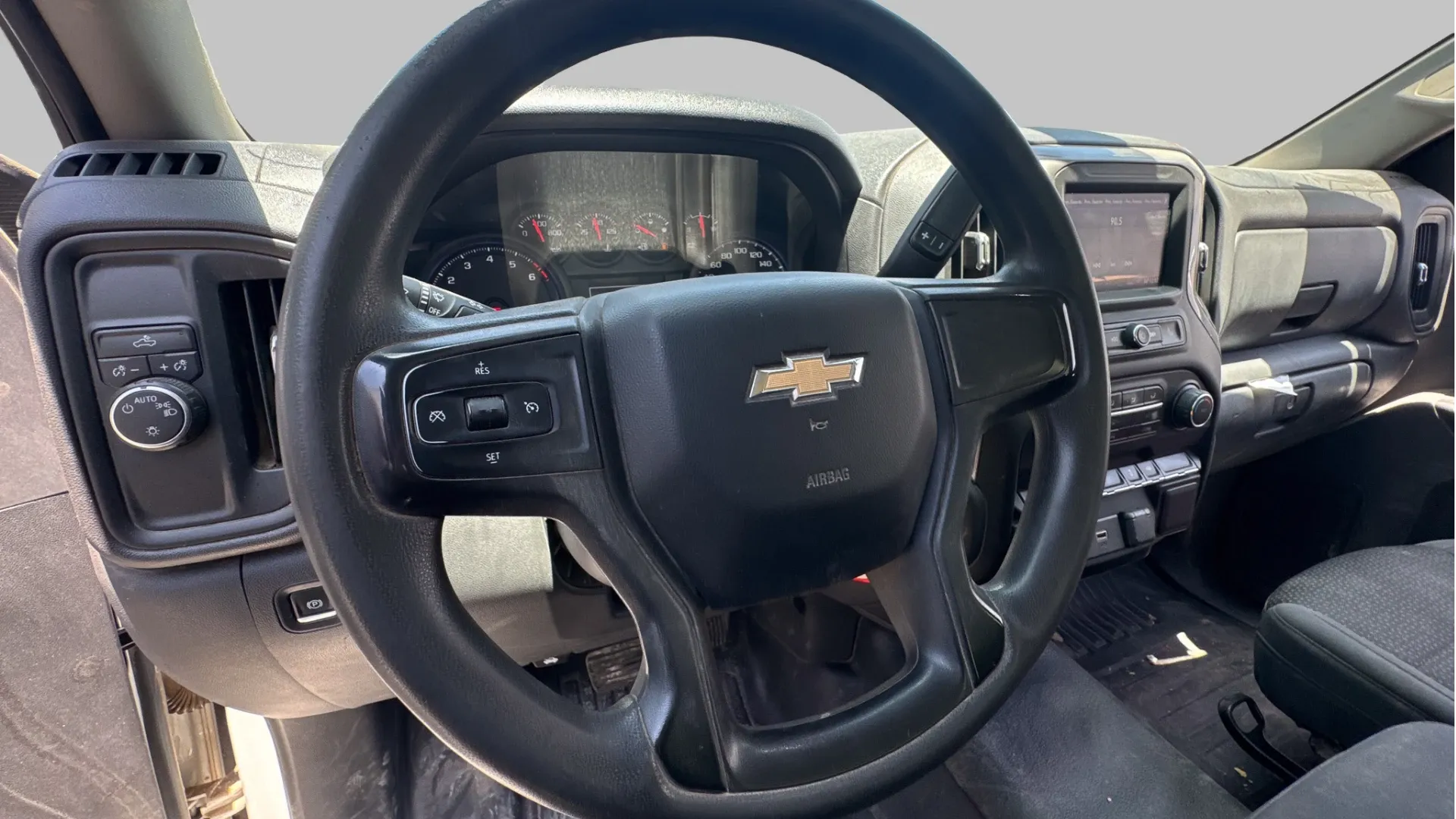 CHEVROLET SILVERADO *2020* image 10