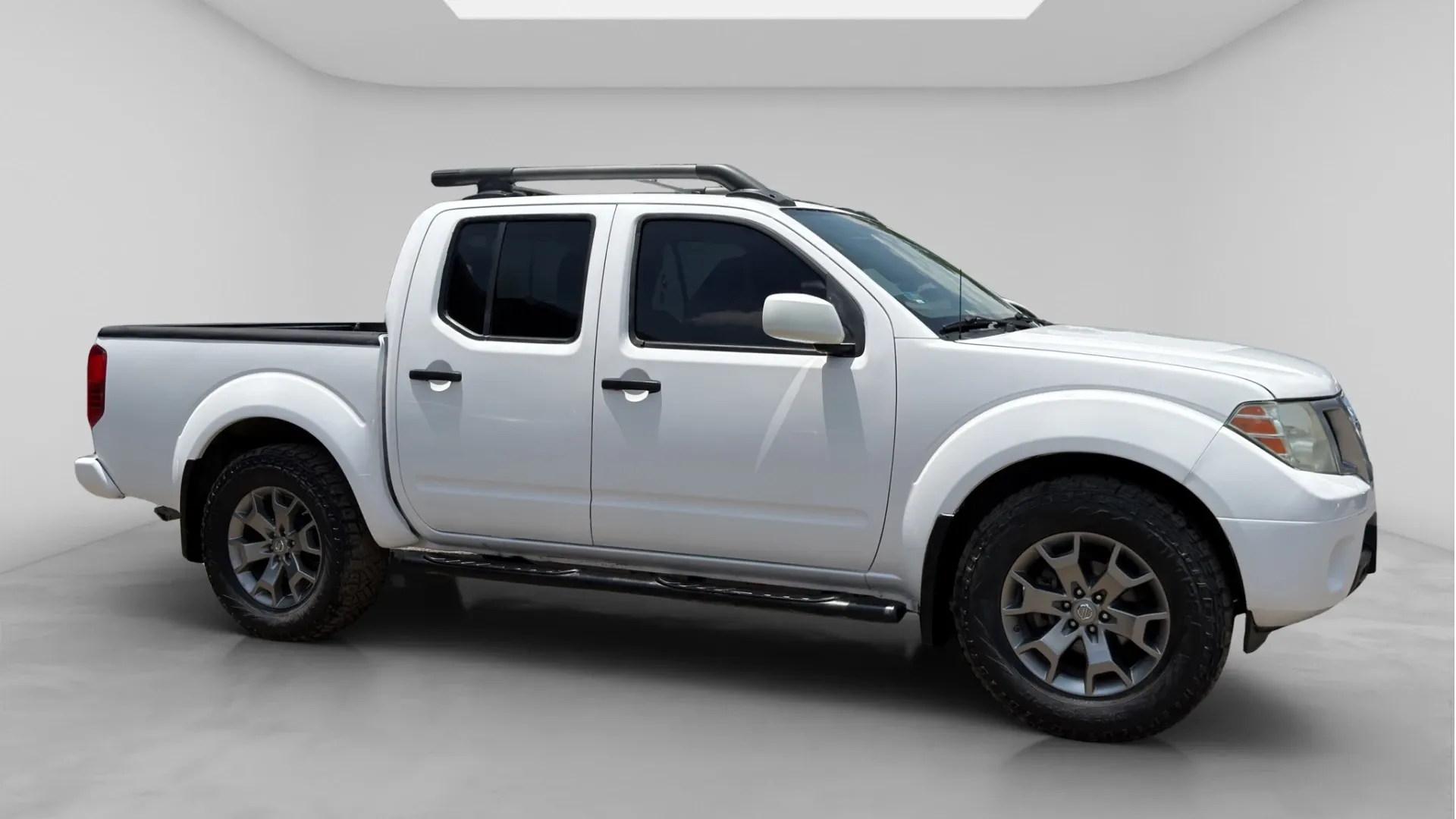 NISSAN FRONTIER image 14