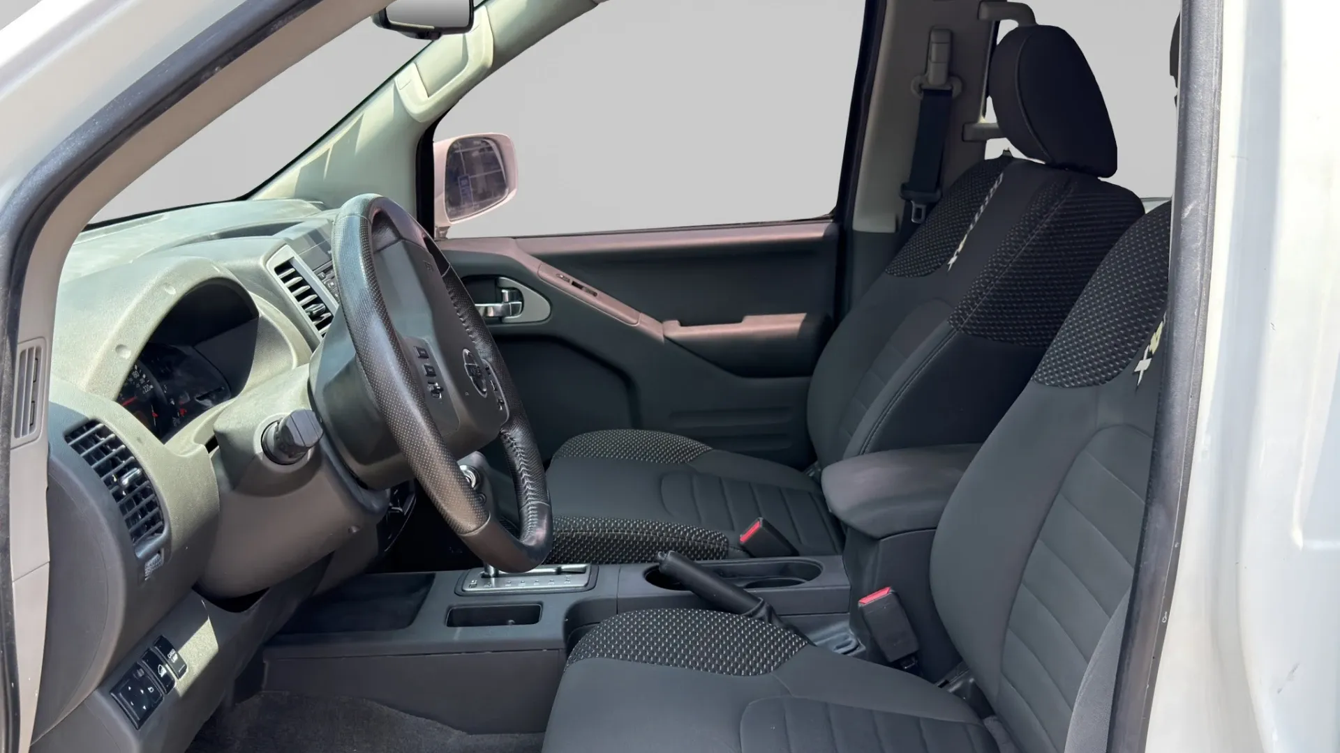 NISSAN FRONTIER image 23