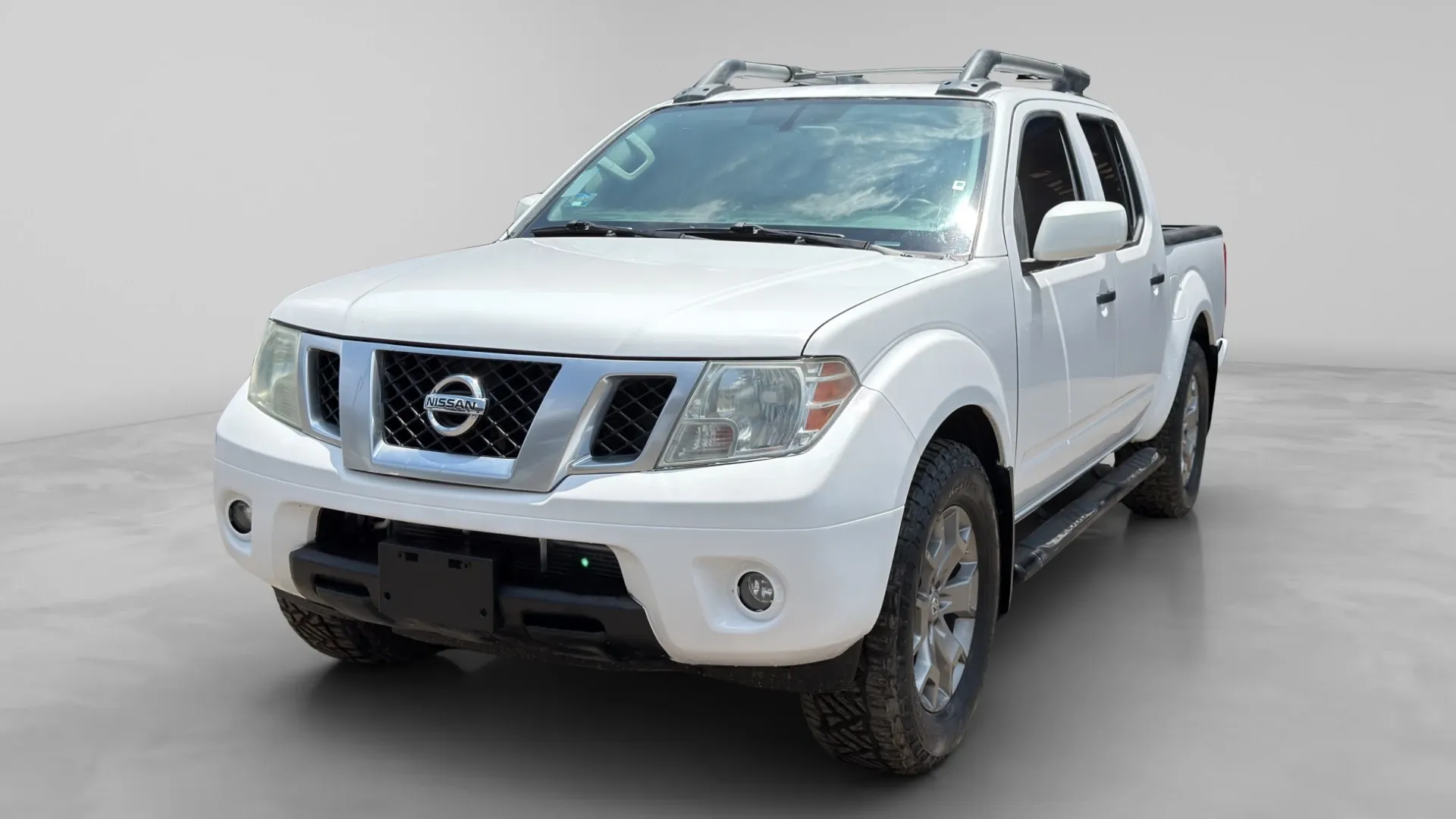 NISSAN FRONTIER image 3
