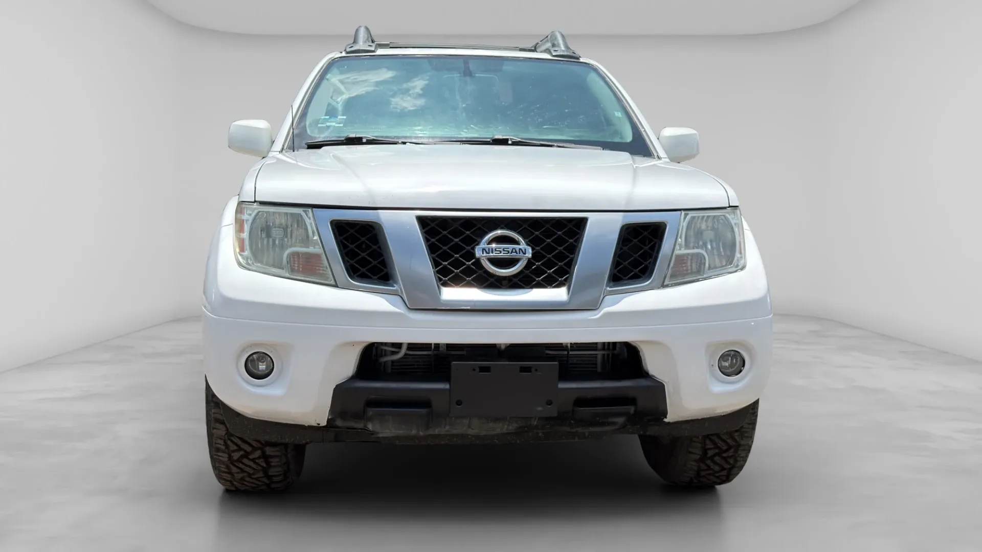 NISSAN FRONTIER image 2