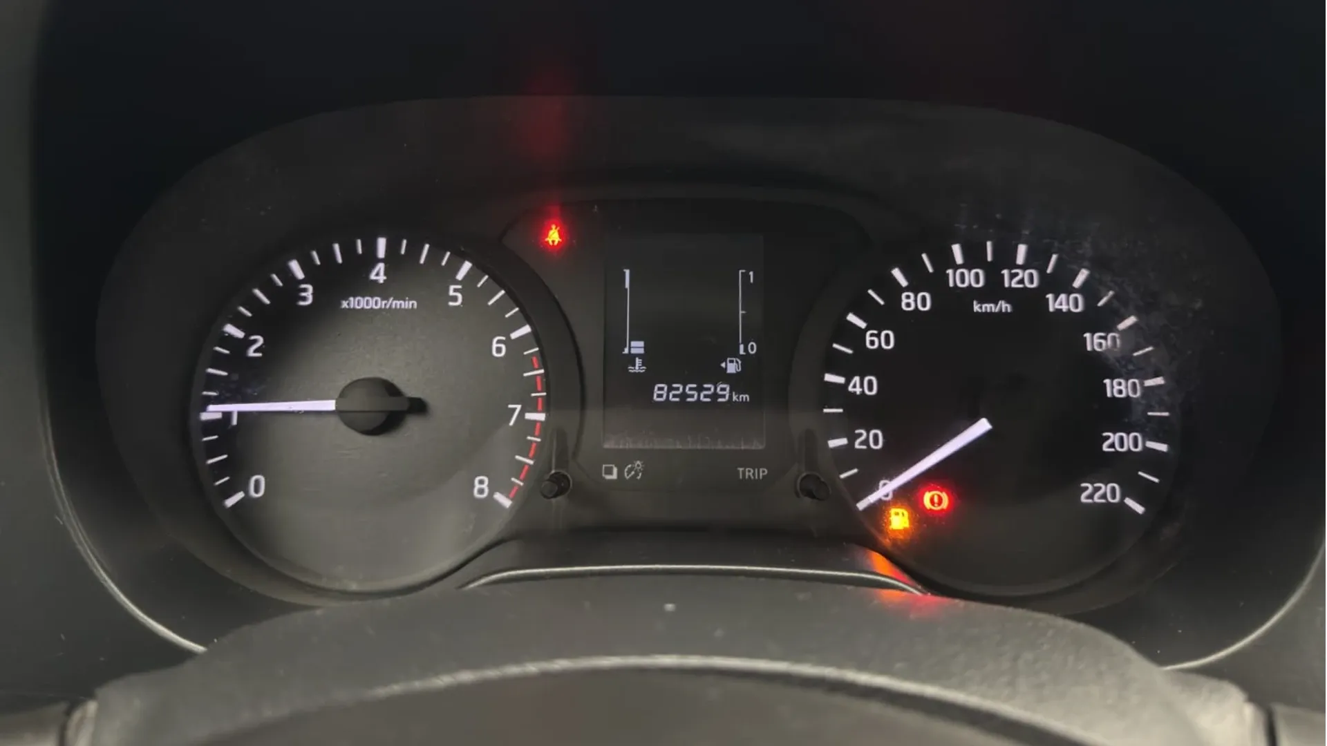 NISSAN NP300 SE TM 2020 PMV image 25