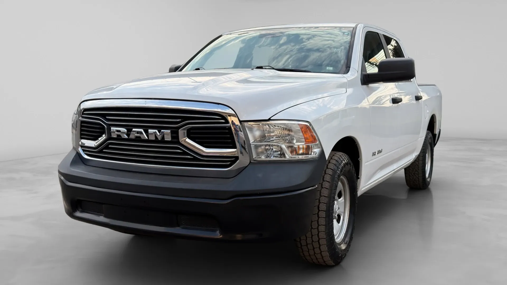 RAM 1500 image 3