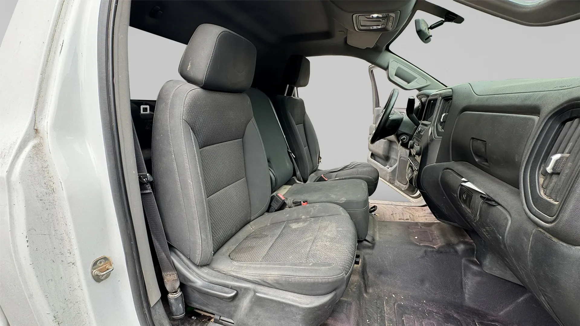 CHEVROLET SILVERADO *2020* image 16
