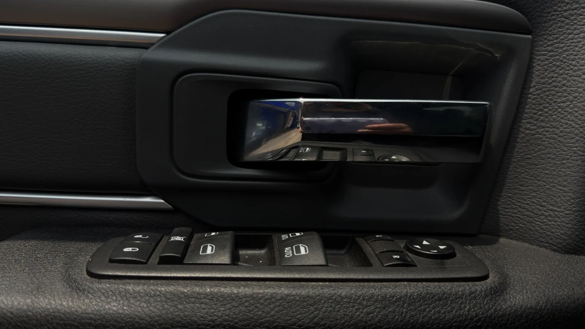 RAM 1500 image 30