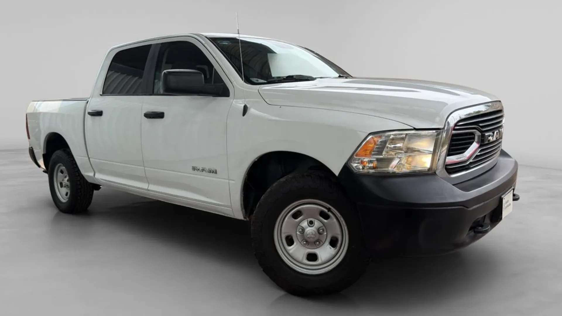 RAM 1500 DOB CAB 4X4 2020