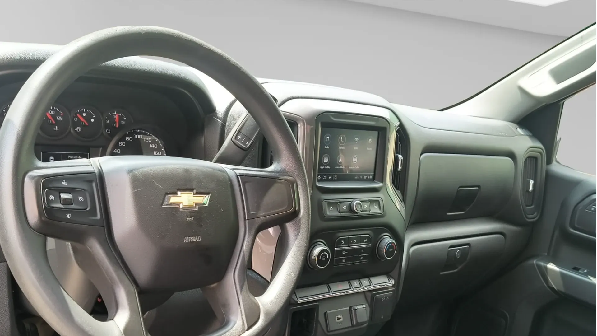 SILVERADO CABINA REGULAR PMV image 28