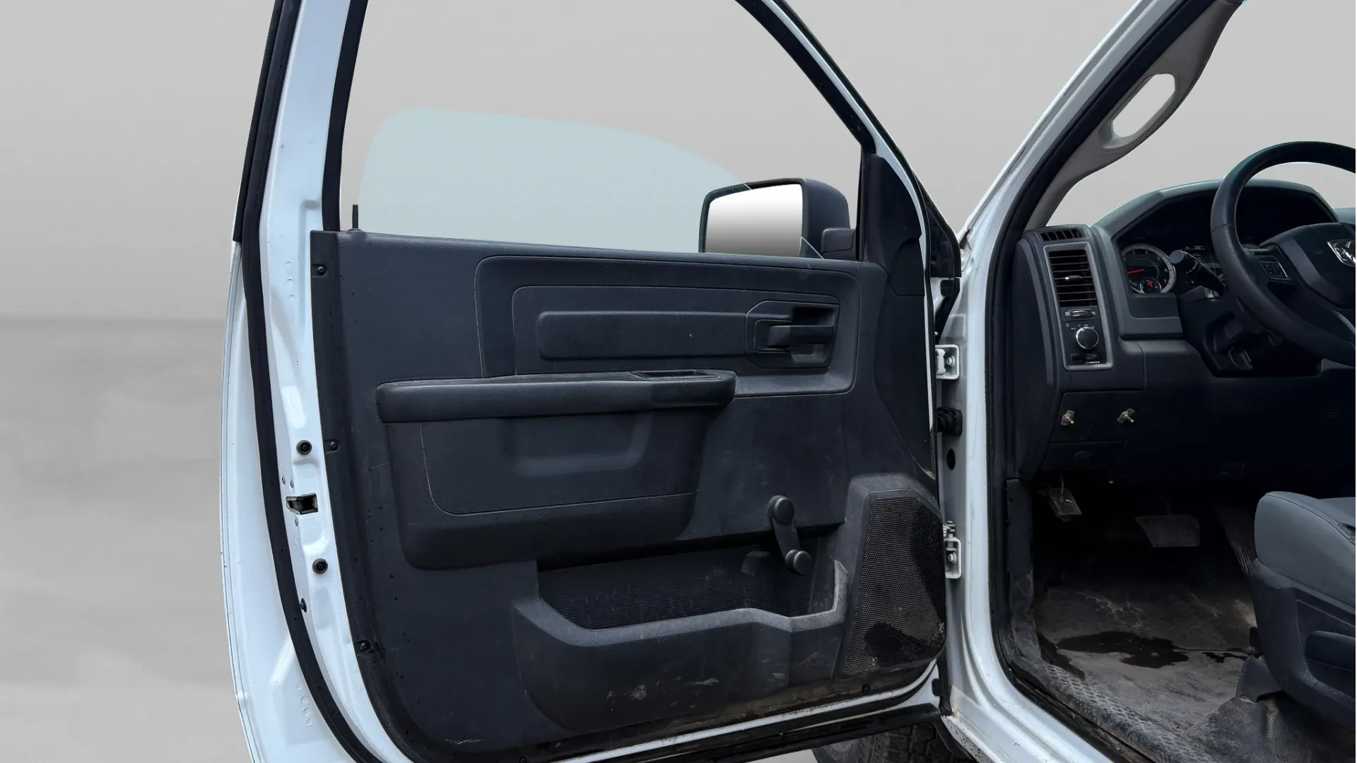RAM 1500*2020* image 13