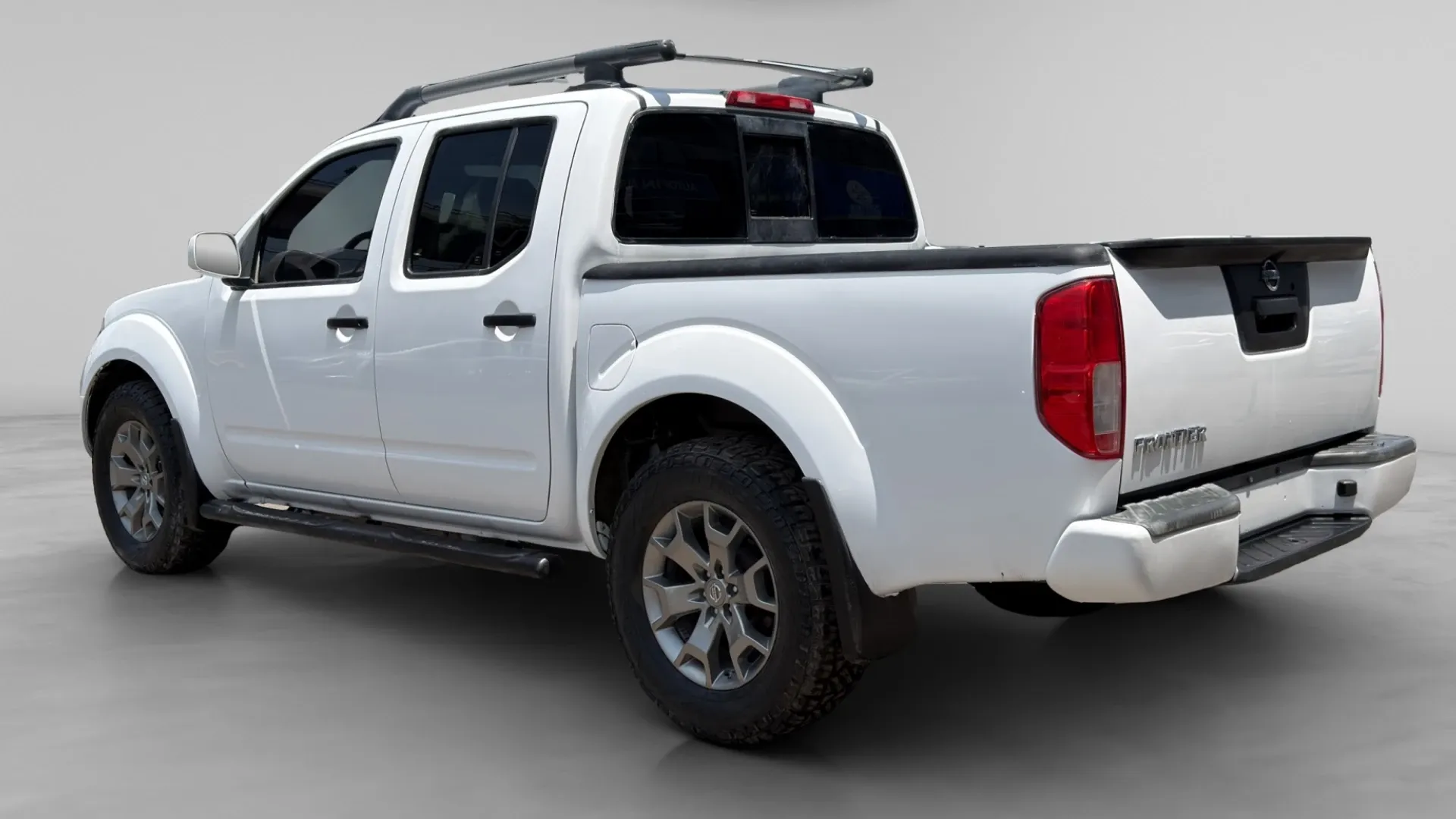 NISSAN FRONTIER image 6