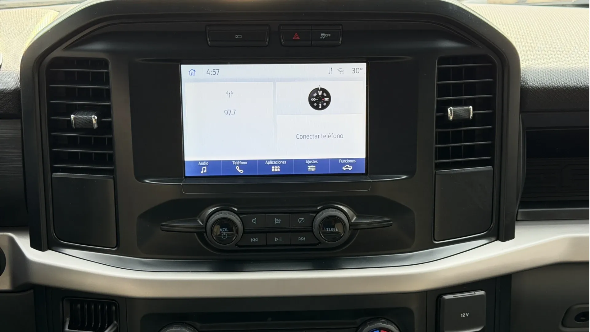 FORD F-150 image 18