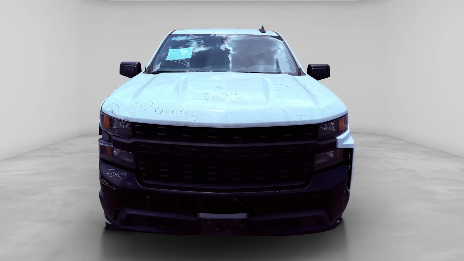 CHEVROLET SILVERADO *2020* image 2