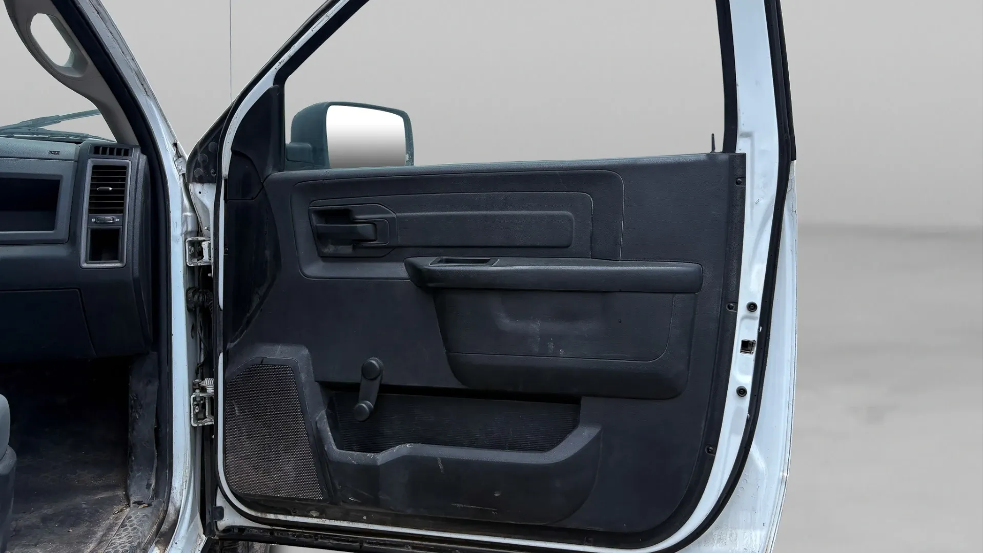 RAM 1500*2020* image 14