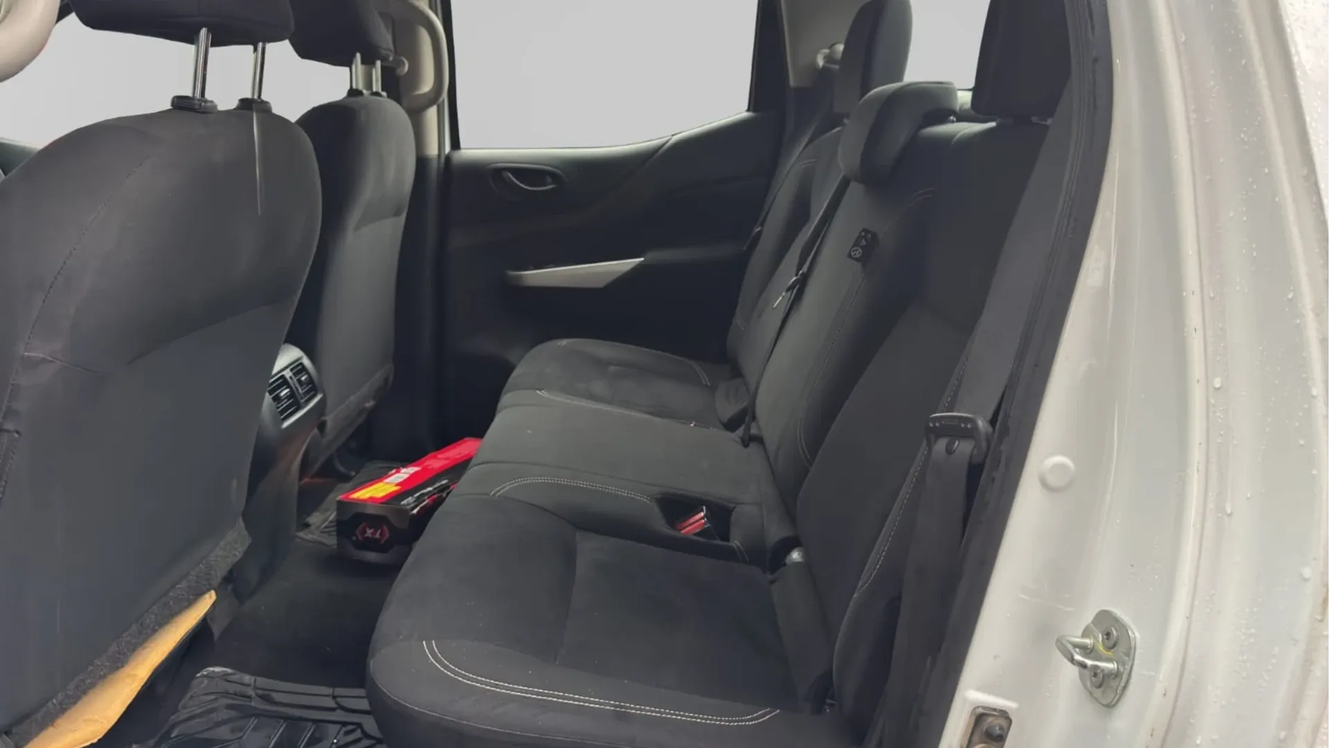 NISSAN NP300 SE TM 2020 PMV image 17