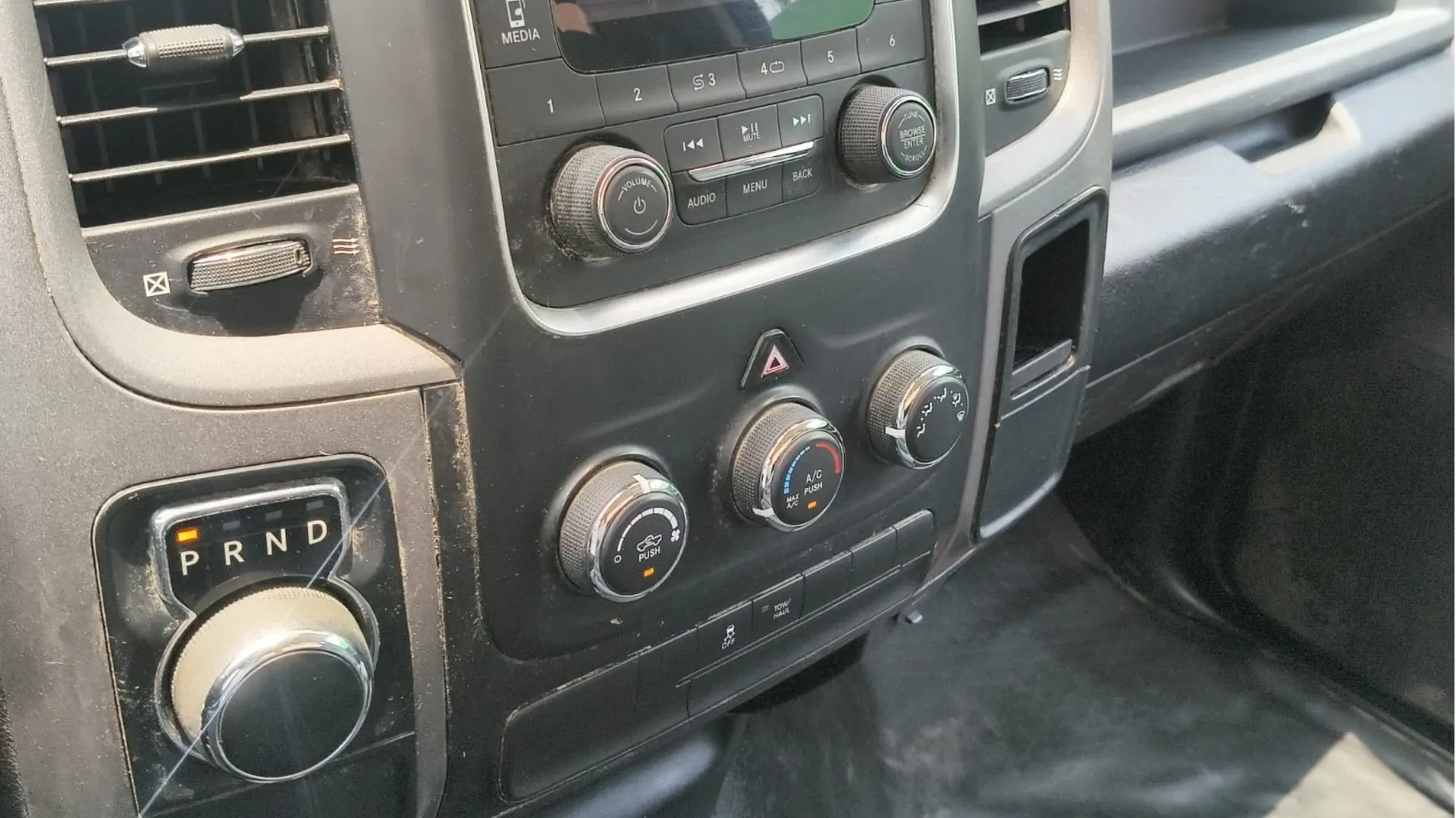 RAM 1500 CABINA REGULAR PMV image 24
