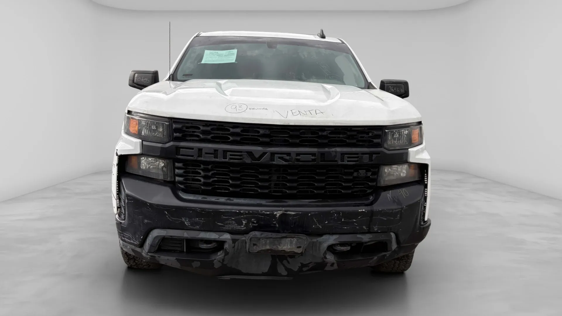 CHEVROLET SILVERADO *2020* image 2