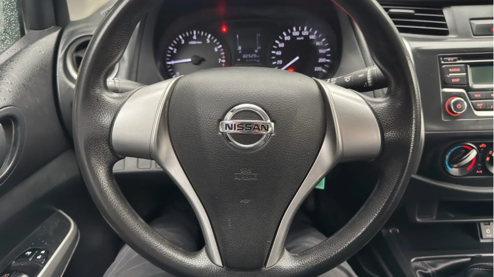 NISSAN NP300 SE TM 2020 PMV image 20
