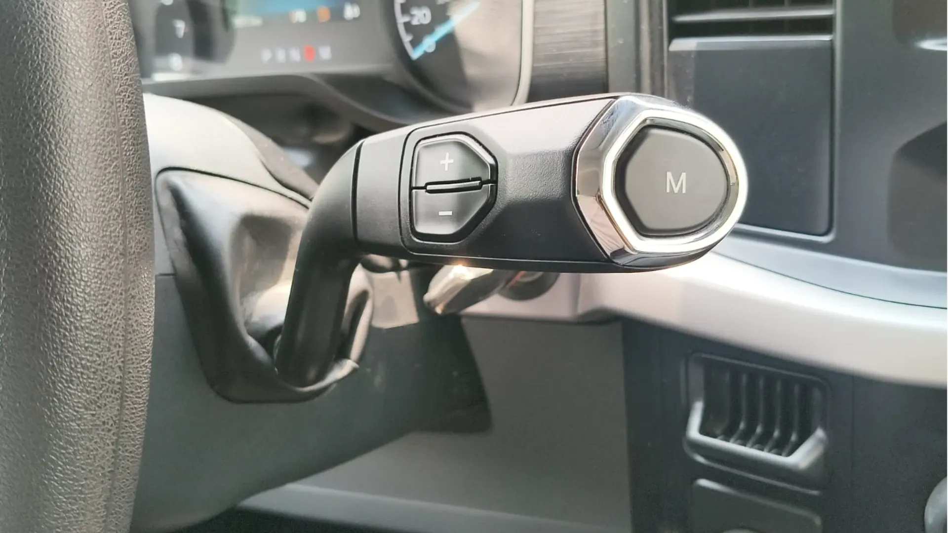 FORD F150 CREW CAB 4X2 PMV image 19