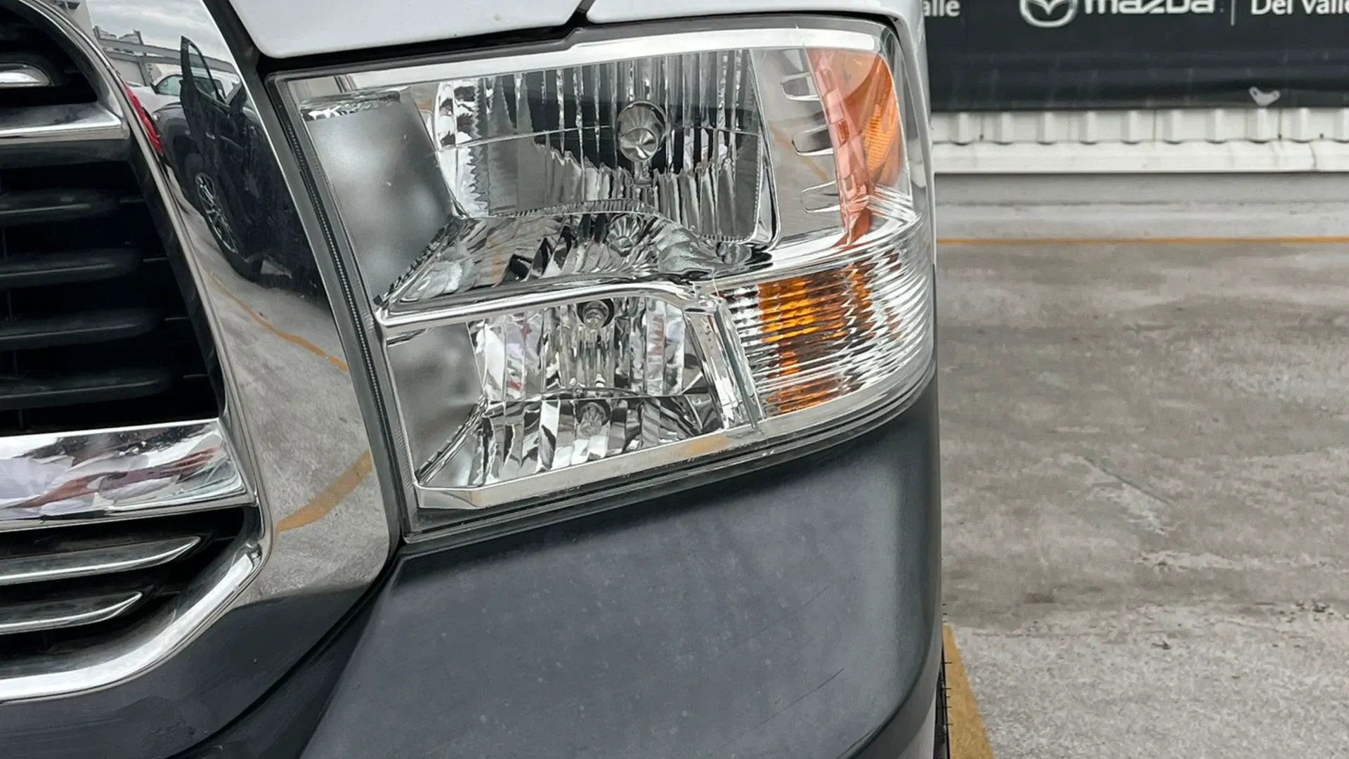 RAM 1500 CABINA REGULAR PMV image 8