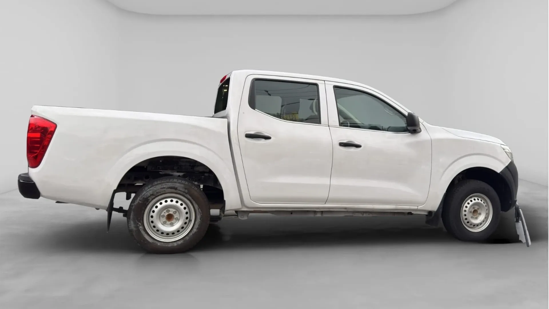 NISSAN NP300 SE TM 2020 PMV image 9