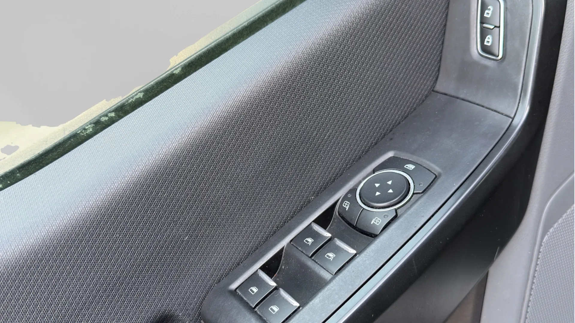 FORD F-150 image 23