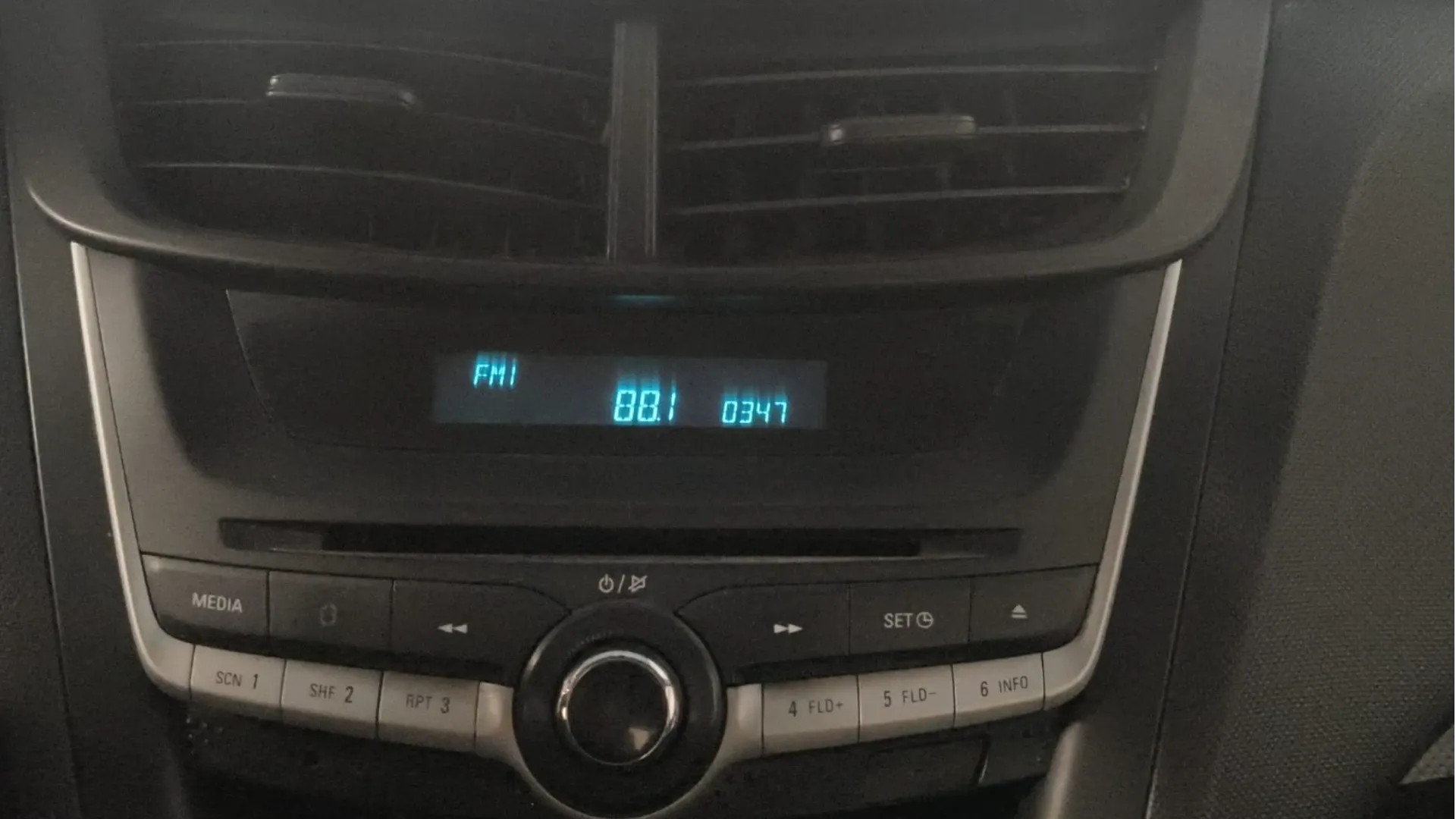 CHEVROLET AVEO LS TM 2020 PMV image 15