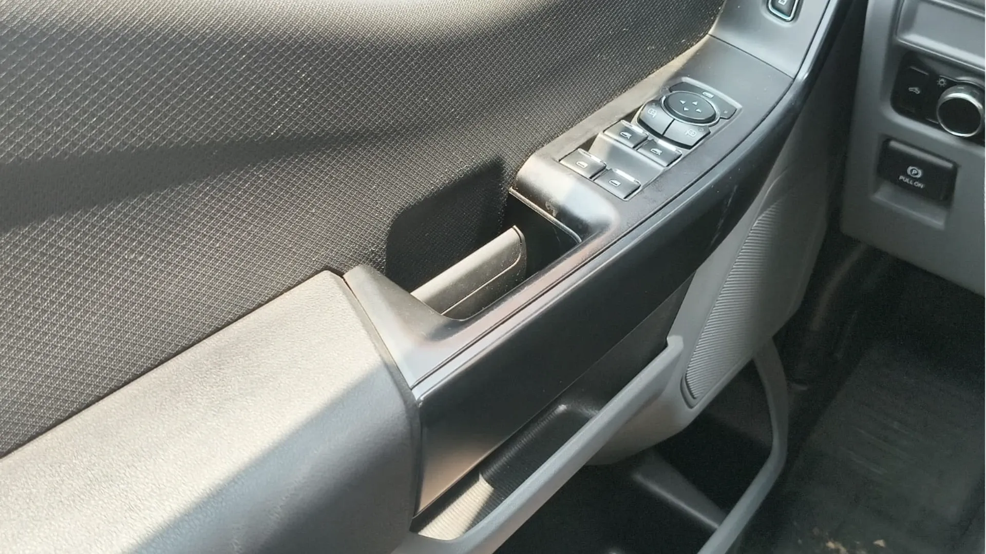 FORD F150 CREW CAB 4X2 PMV image 18