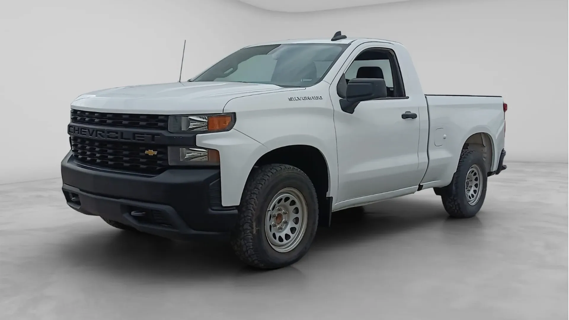CHEVROLET SILVERADO 2020 4X2 WT CAB REG ..