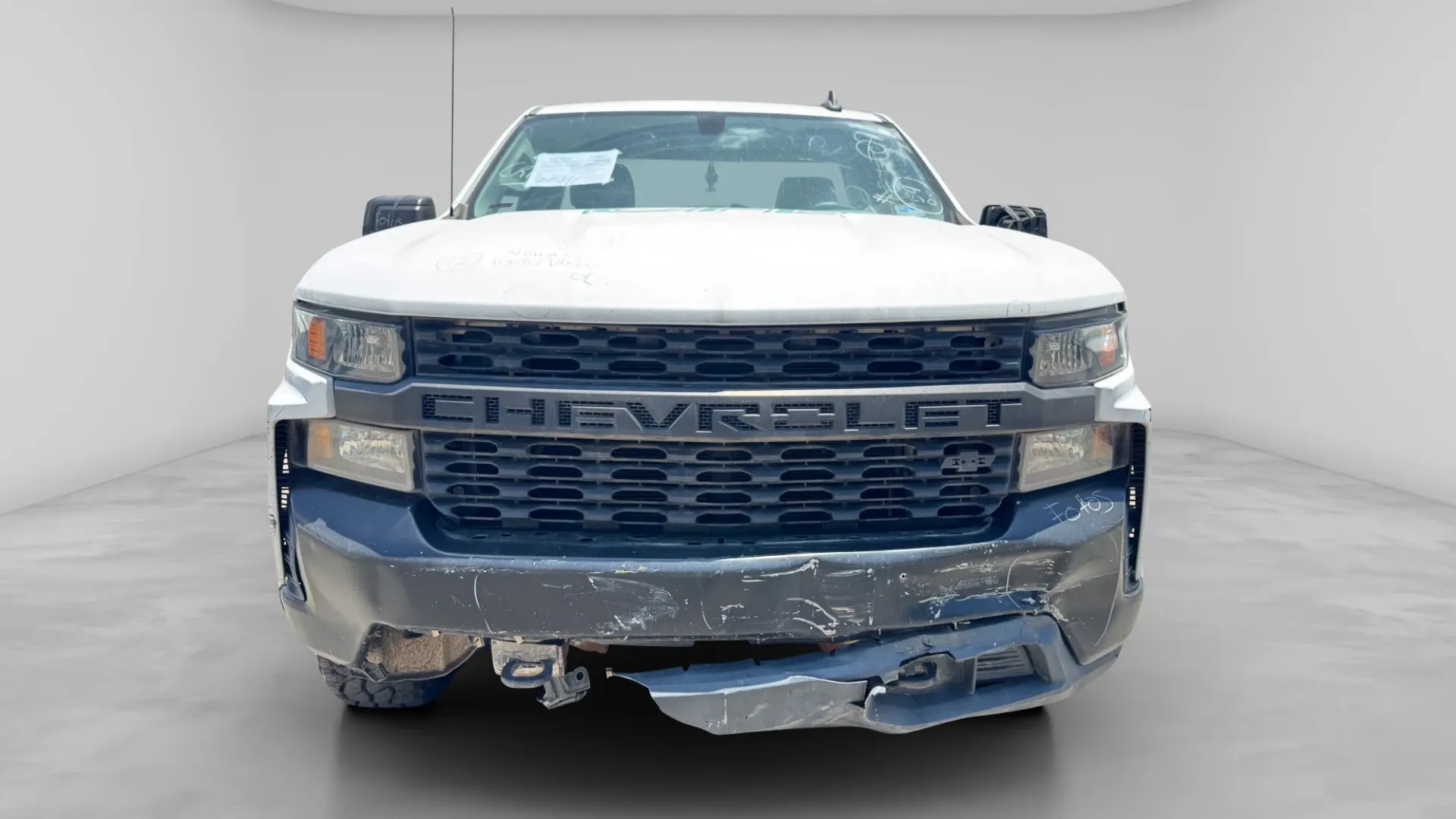CHEVROLET SILVERADO *2020* image 2