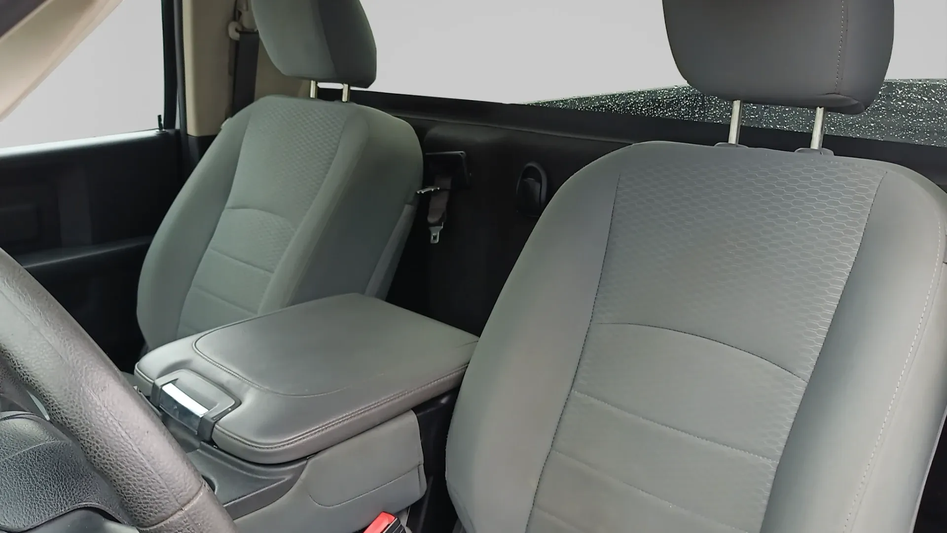 RAM 1500 ST 4X2 CABINA REGULAR 2020 . image 2
