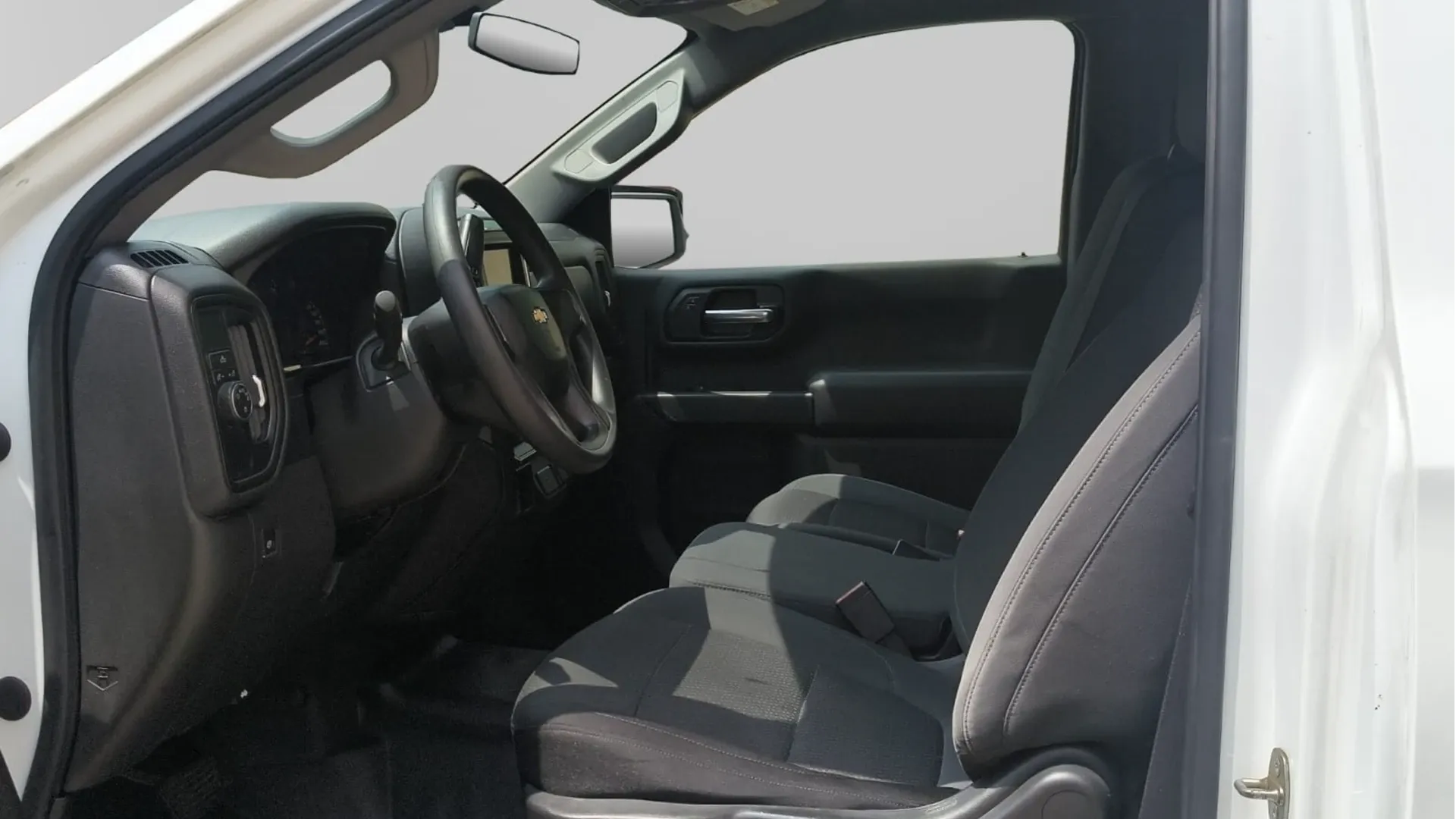 SILVERADO CABINA REGULAR PMV image 17