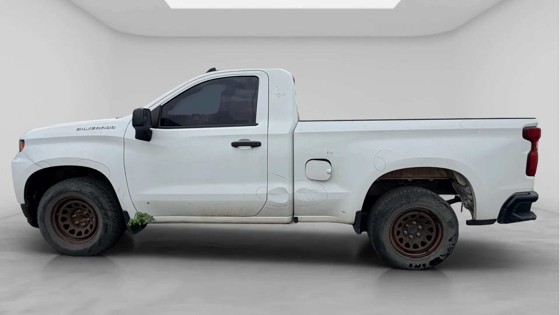 CHEVROLET SILVERADO *2020* image 4