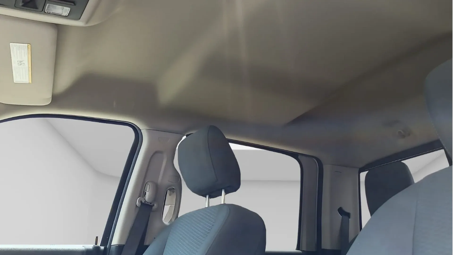RAM 1500 SLT 4X4 CREW CAB image 14