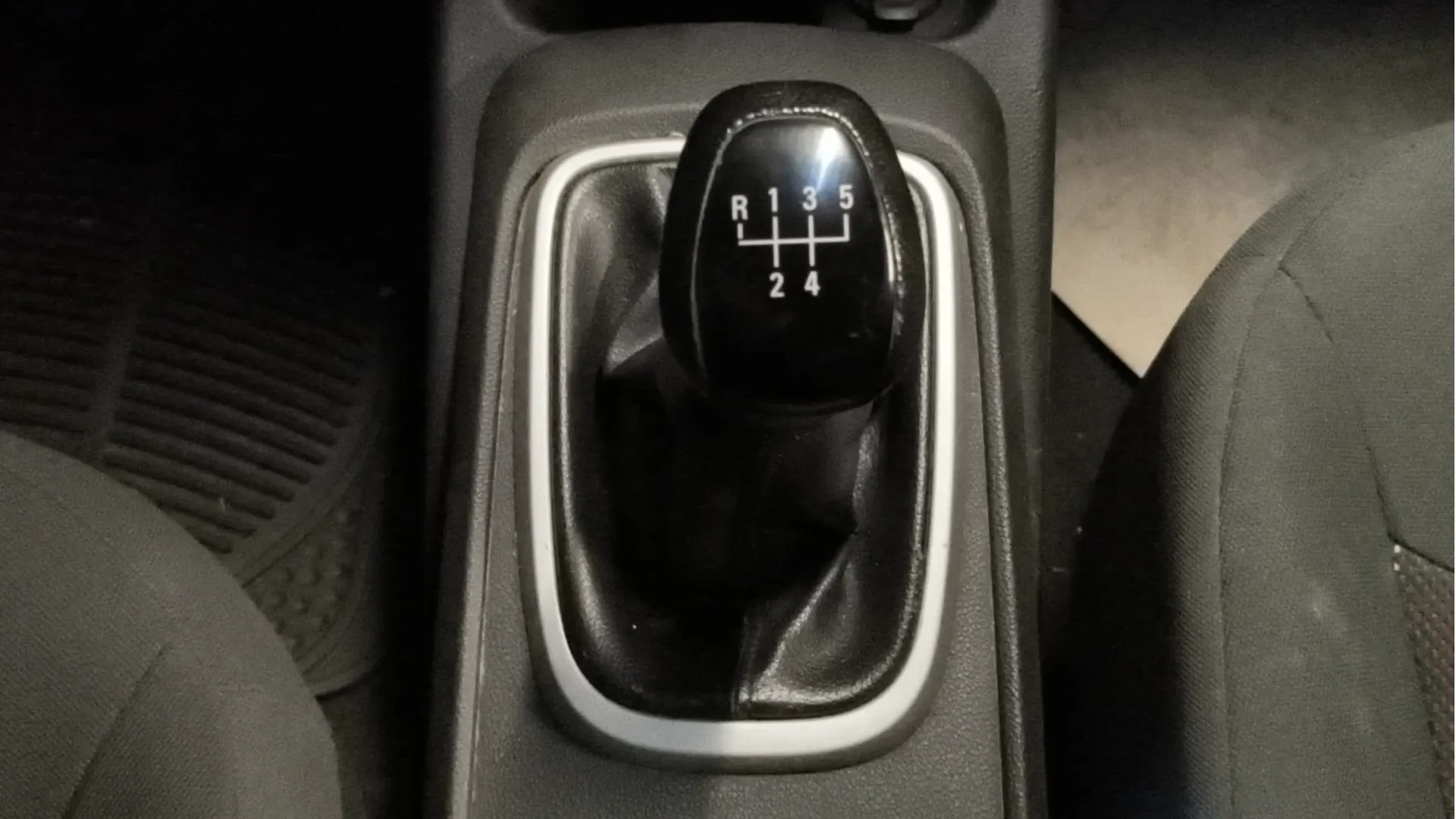 CHEVROLET AVEO LS TM PMV image 19