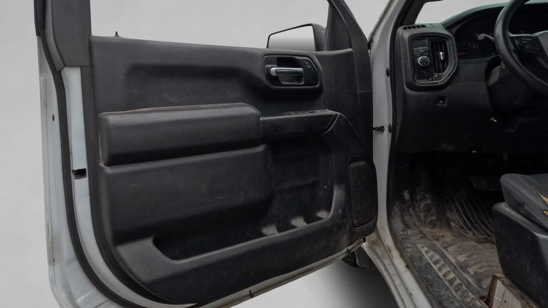 CHEVROLET SILVERADO *2020* image 16
