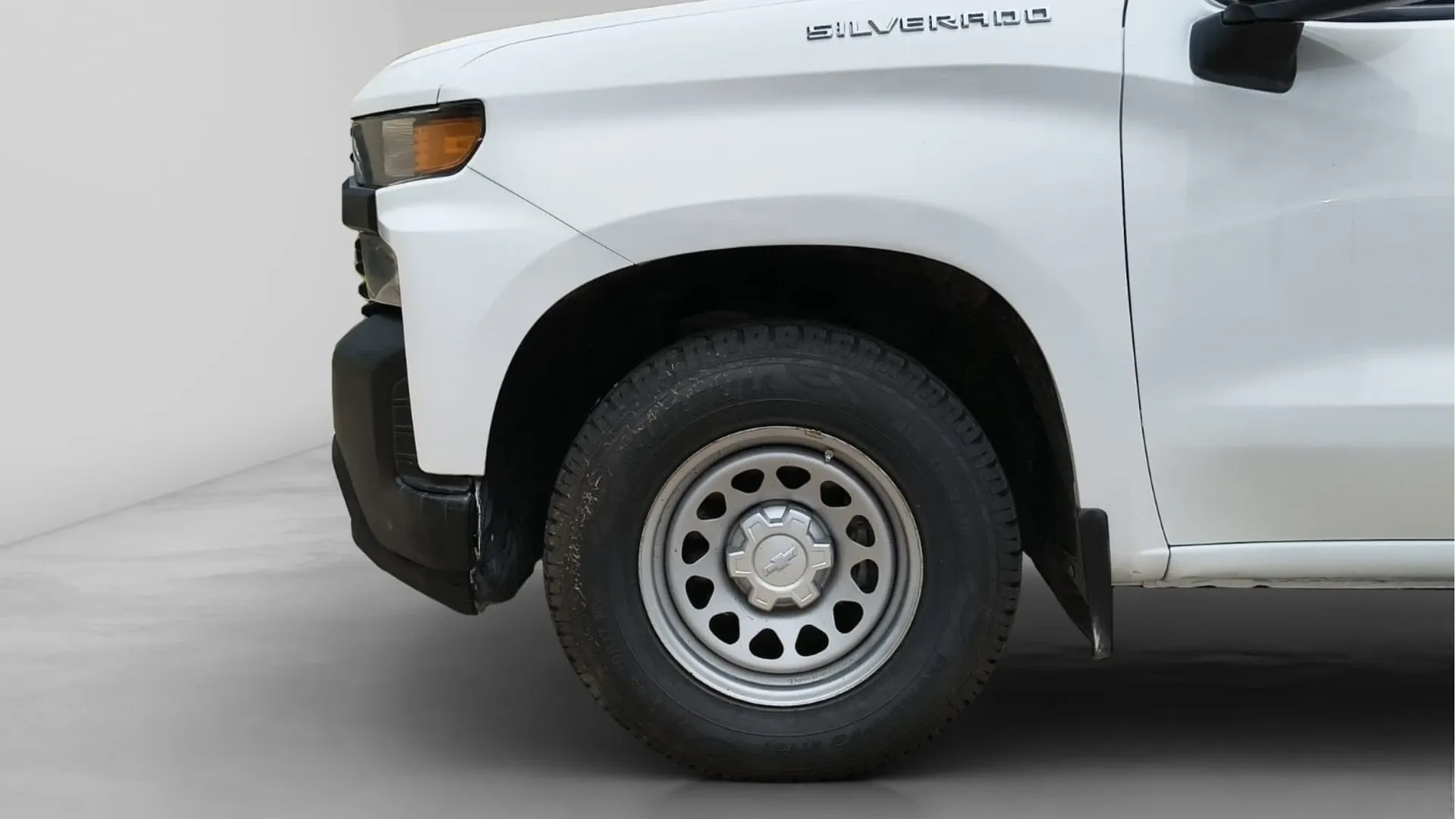 CHEVROLET SILVERADO 4 PTAS 2020 4X2 PMV image 19