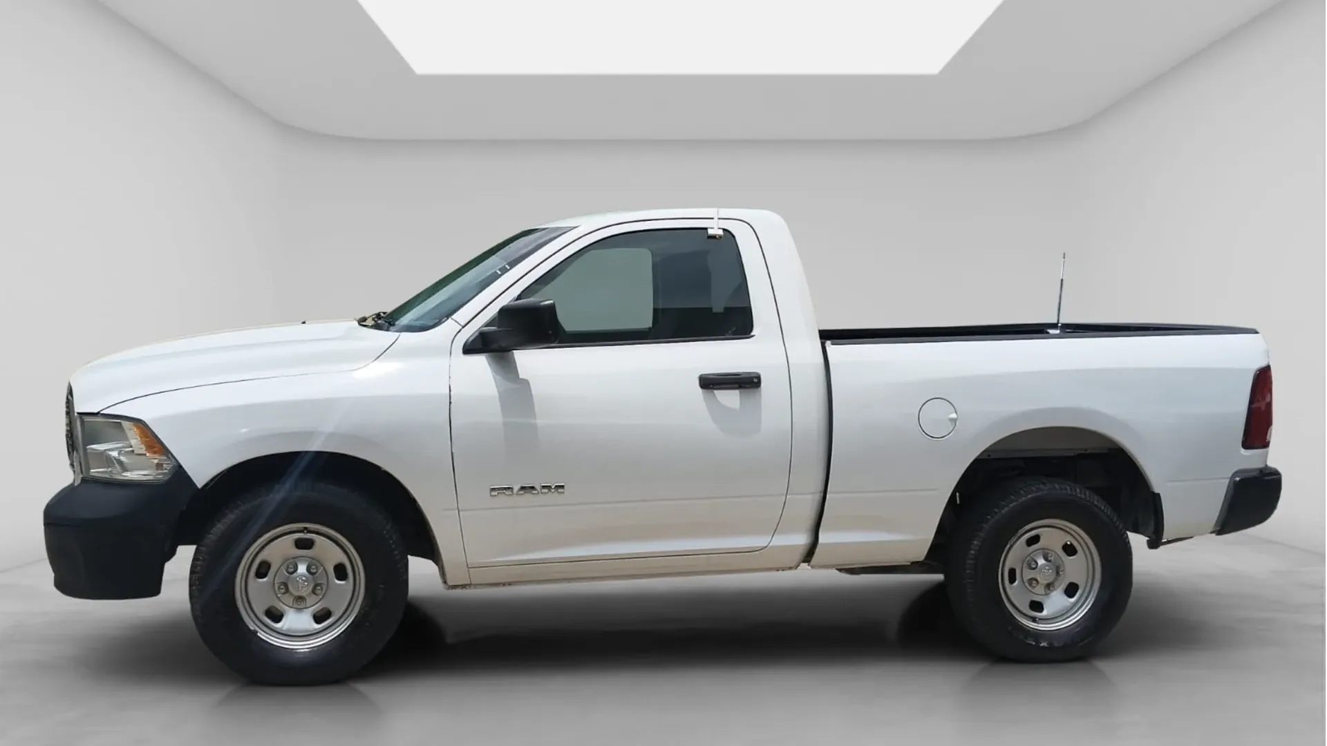 DODGE RAM 1500 REG CAB 2020 V6 PMV image 9