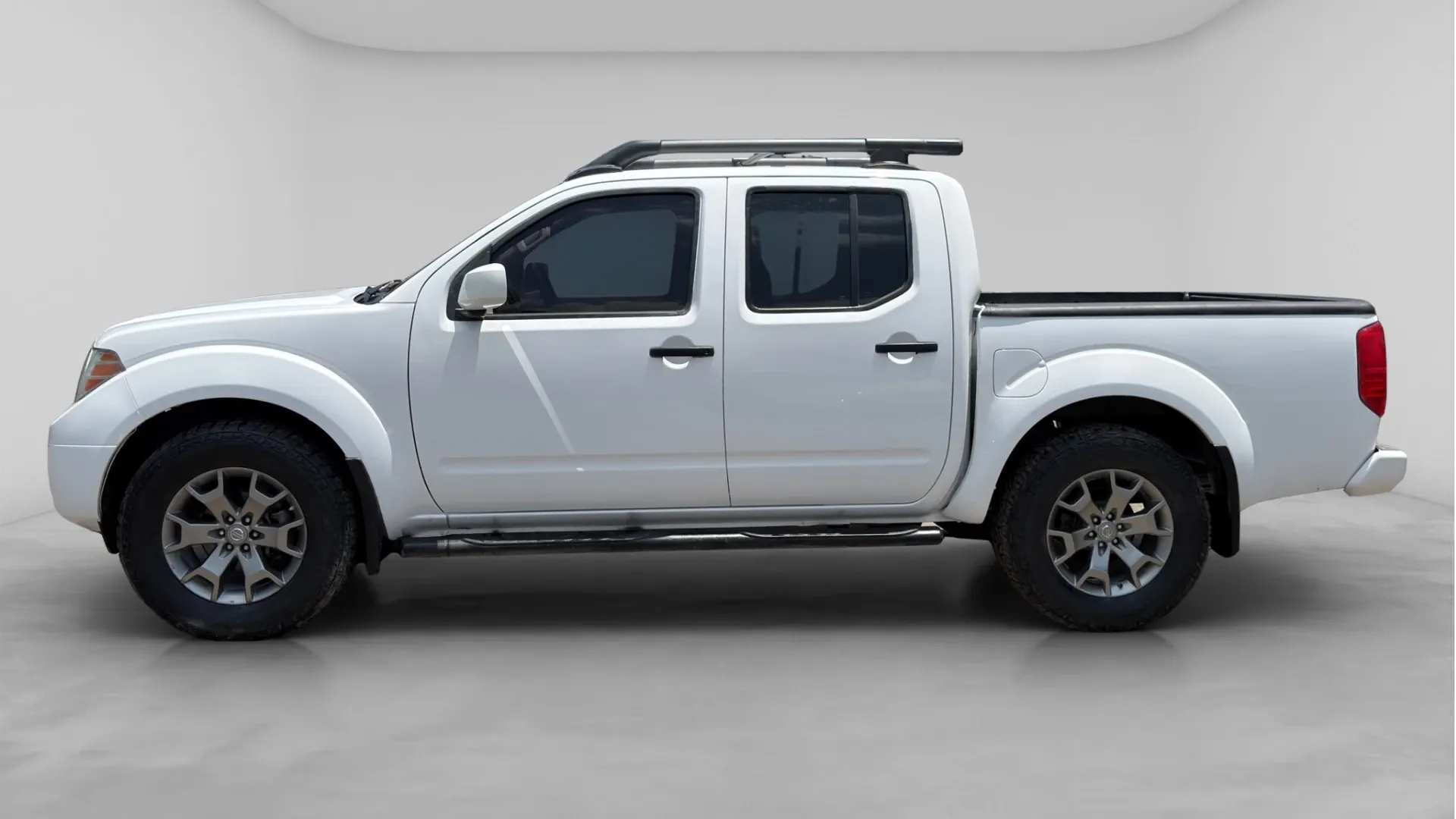NISSAN FRONTIER image 5