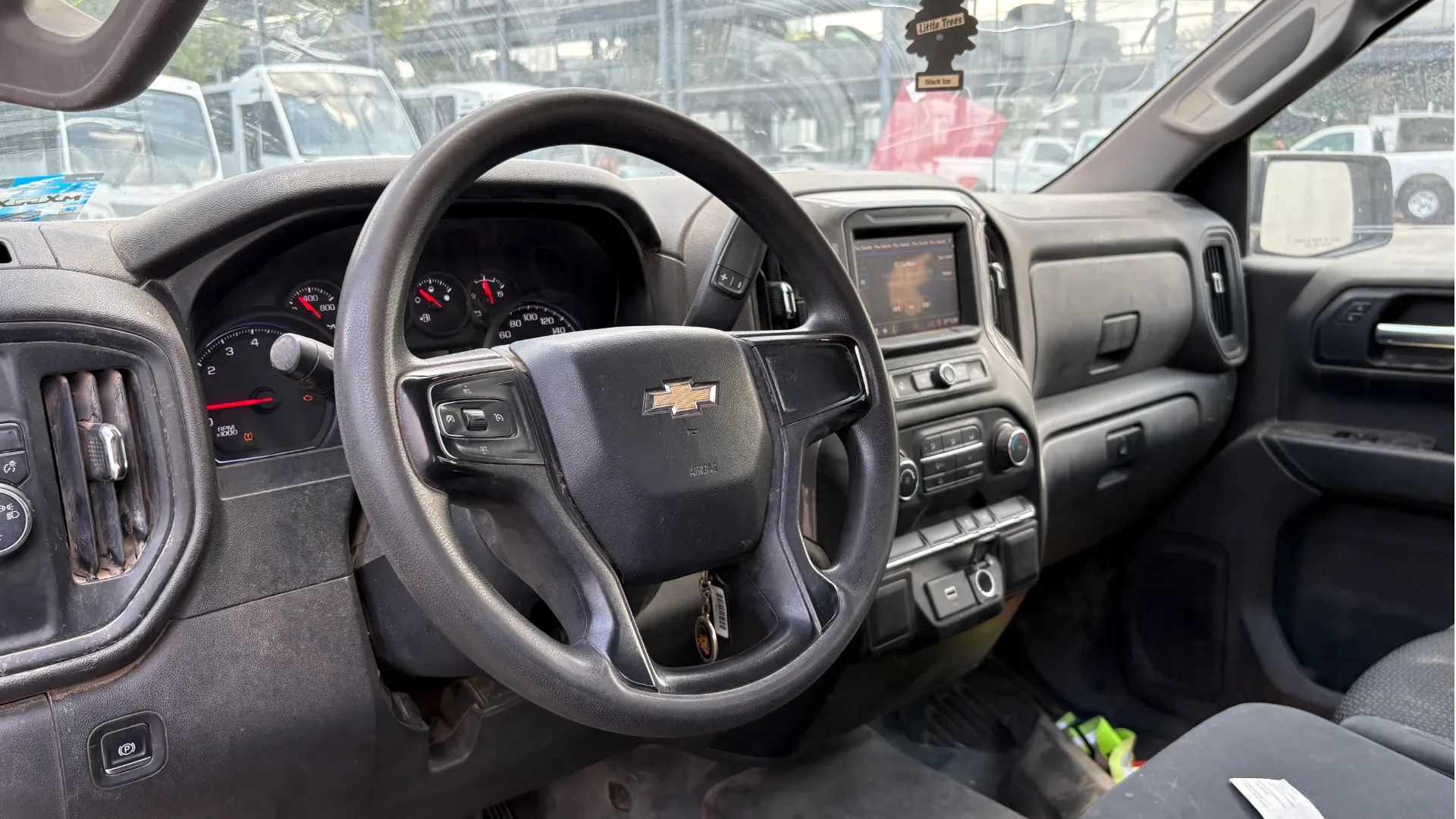 CHEVROLET SILVERADO *2020* image 10