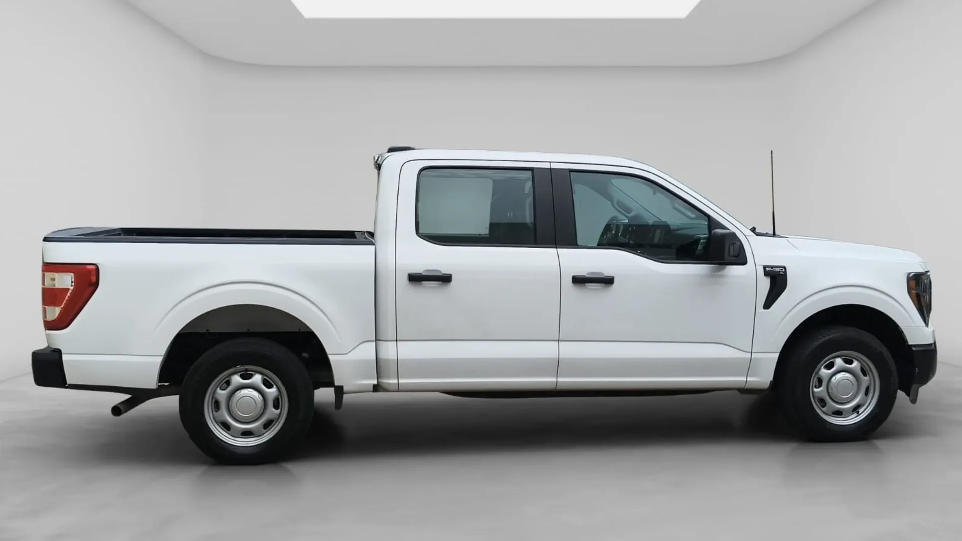 FORD F150 CREW CAB 4X2 PMV image 7