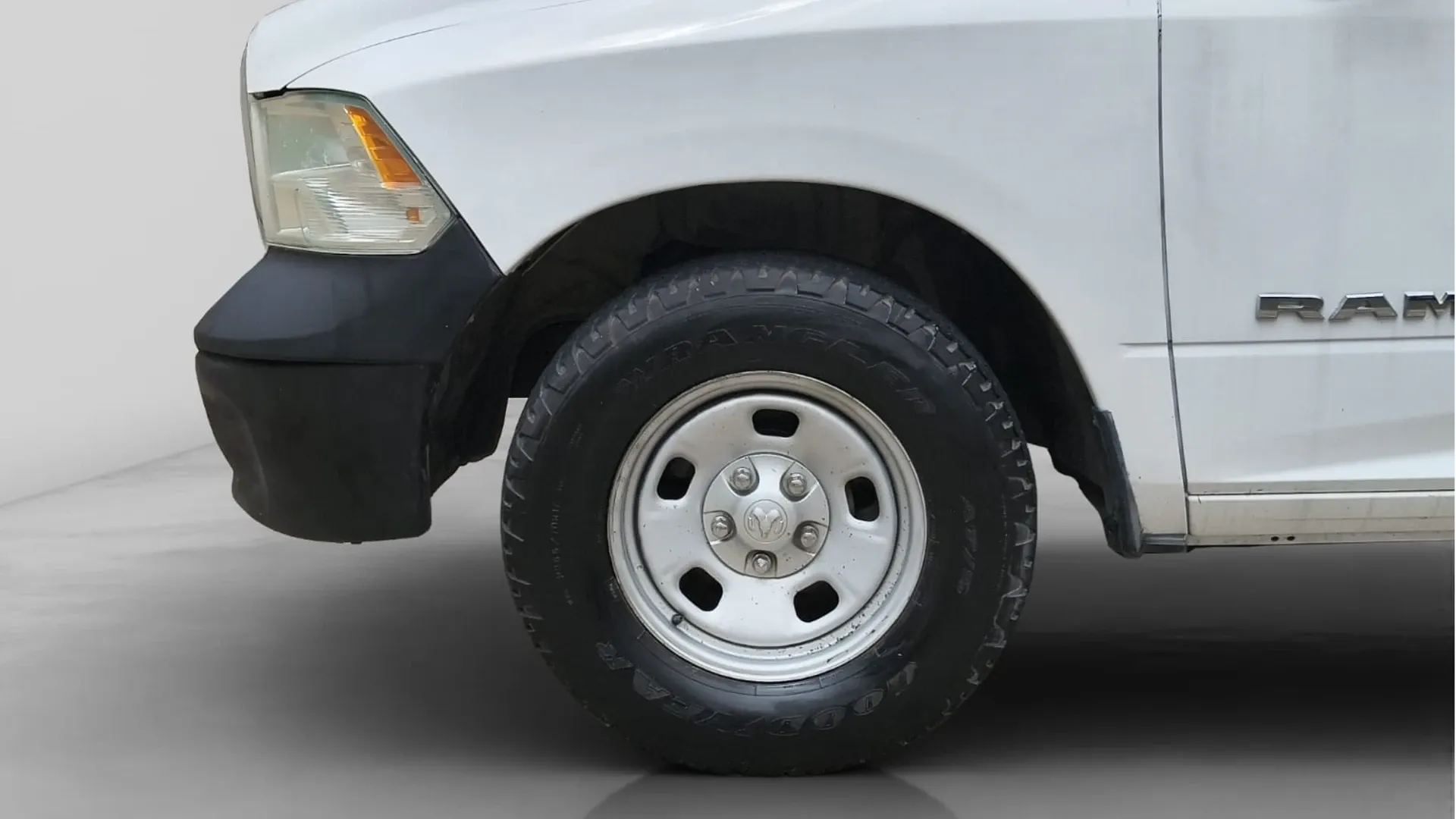 RAM 1500 DOBLE CABINA  4X2 2020 PMV image 11