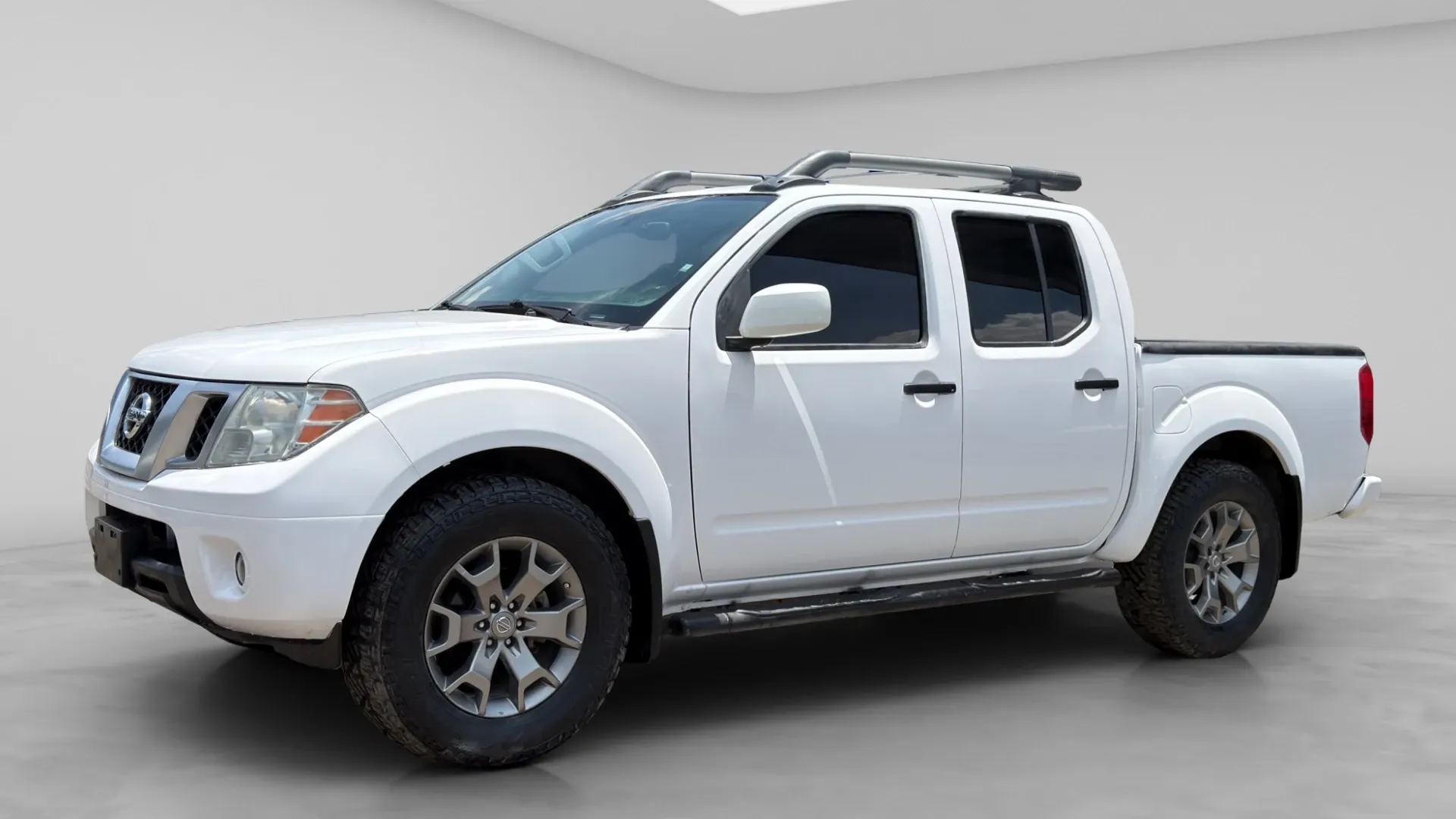 NISSAN FRONTIER image 4