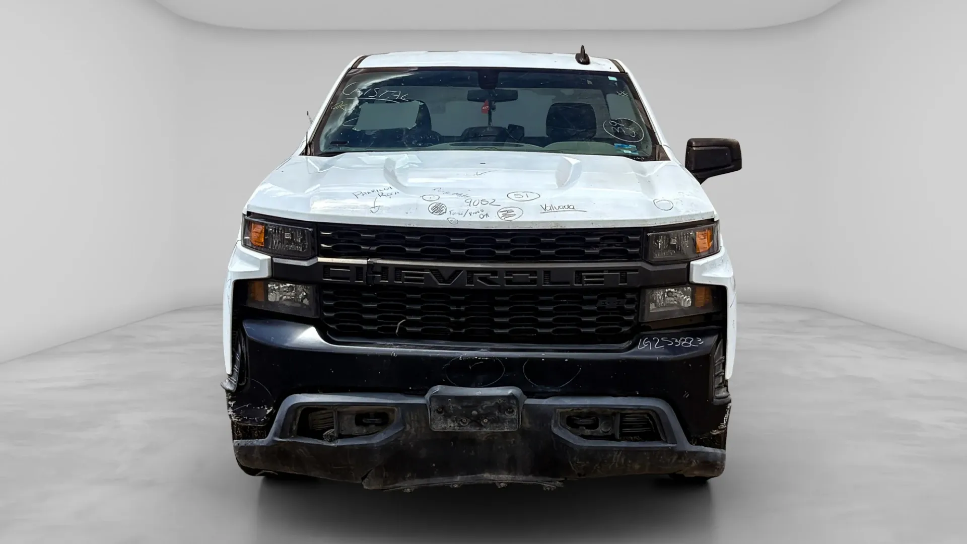 CHEVROLET SILVERADO *2020* image 2
