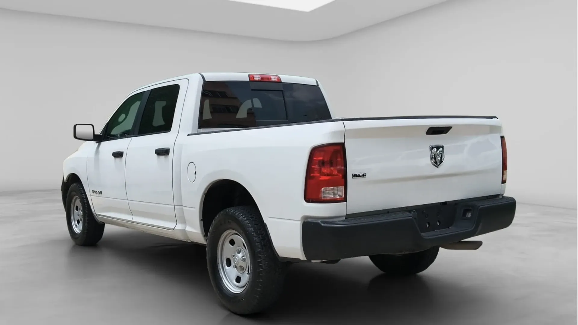 RAM 1500 DOBLE CABINA  4X2 2020 PMV image 7