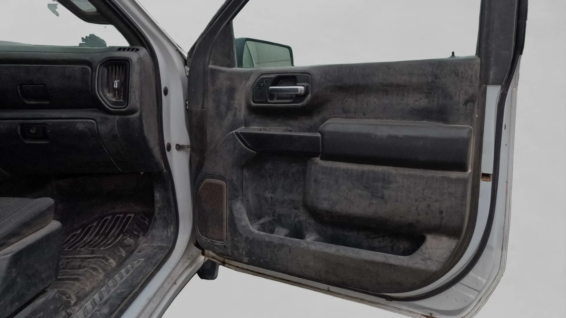 CHEVROLET SILVERADO *2020* image 15