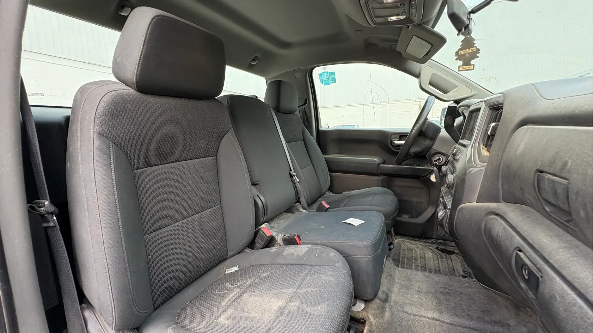 CHEVROLET SILVERADO *2020* image 11